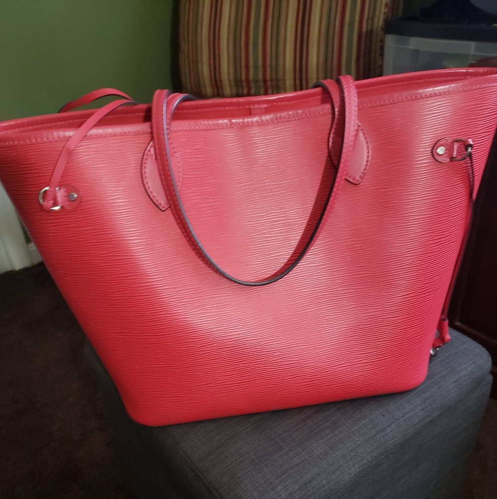 Louis Vuitton mm neverfull